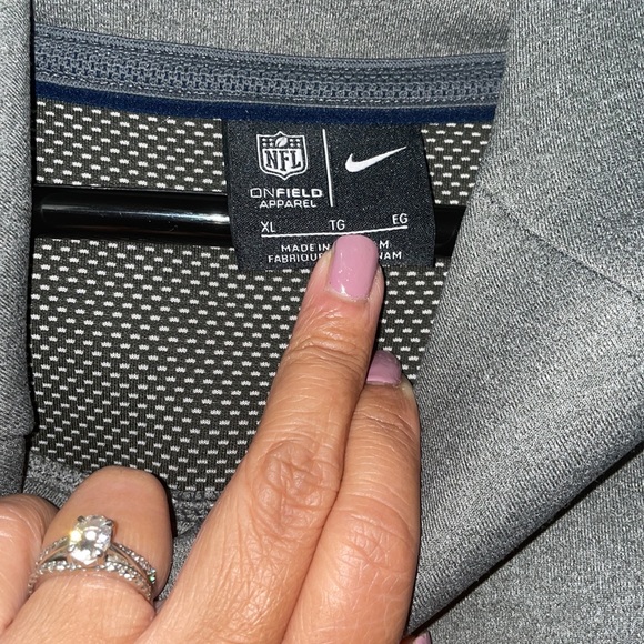 Nike NFL Showout Seattle Seahawaks Poncho Hoodie Size XL - Picture 3 of 7